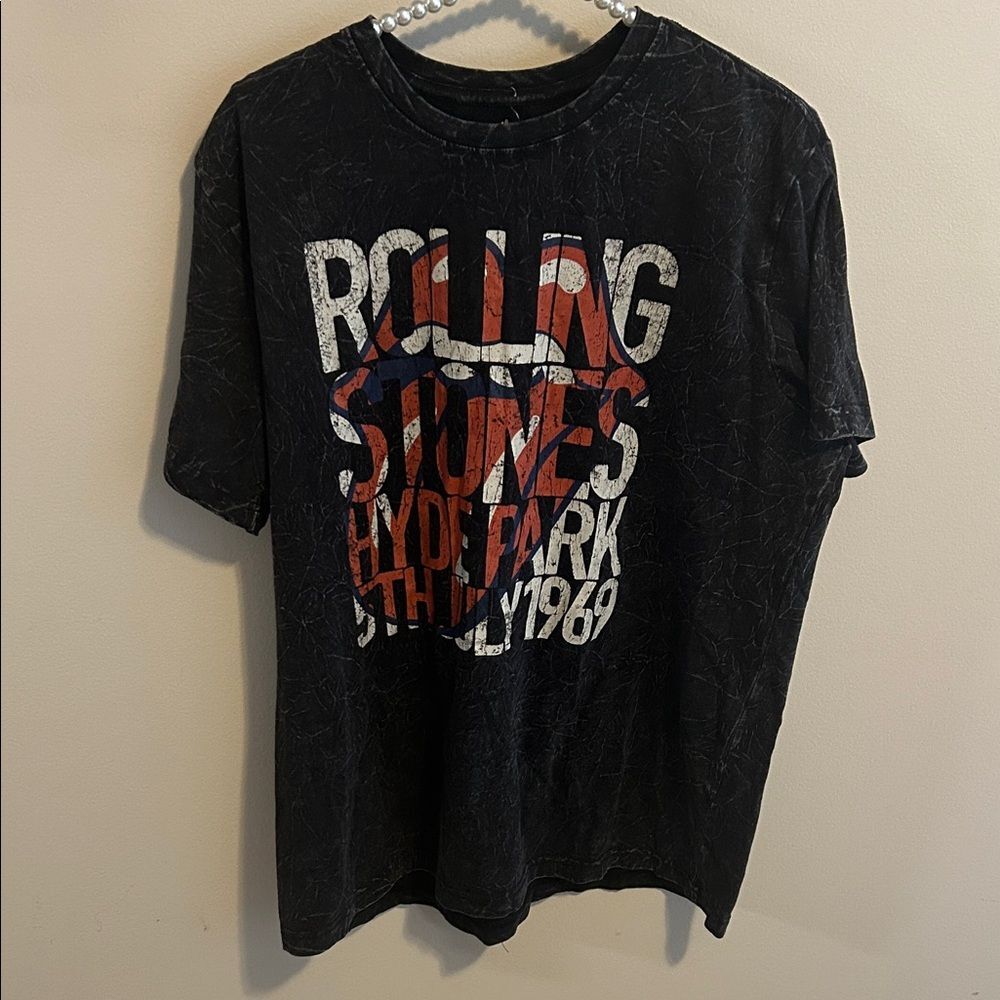Menโs Rolling Stones Hyde Park 1969 Tshirt. Size Medium